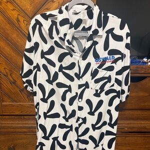 Disney Oswald button up